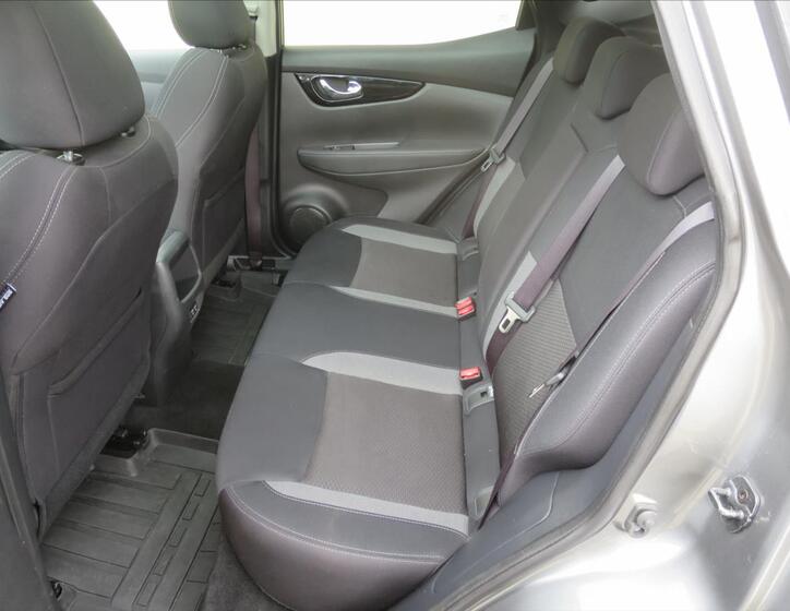 Nissan Qashqai 16