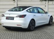 Tesla Model 3 6