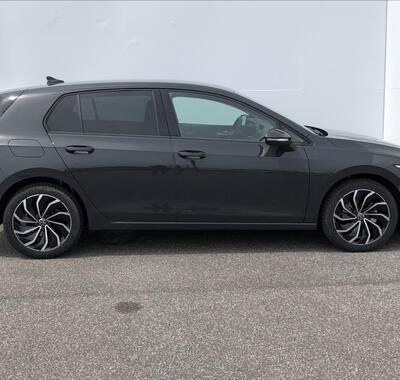 Volkswagen Golf 10