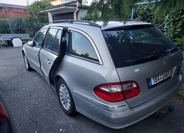 Mercedes-Benz 211 10