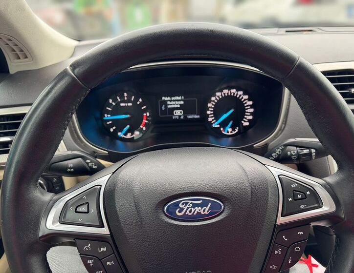 Ford Mondeo 8