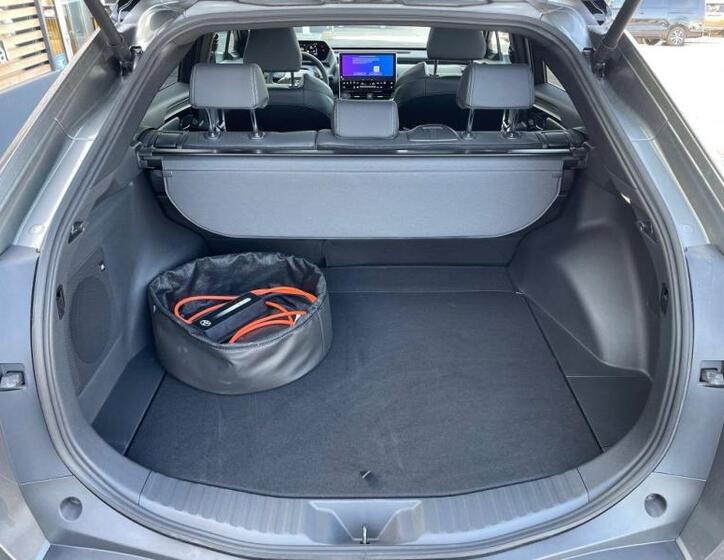 Toyota bZ4X 11