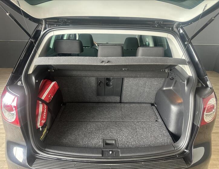 Volkswagen Golf 15