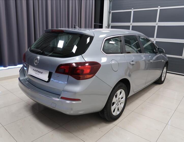 Opel Astra 4
