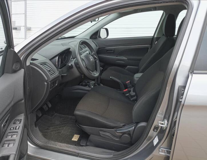 Mitsubishi ASX 10