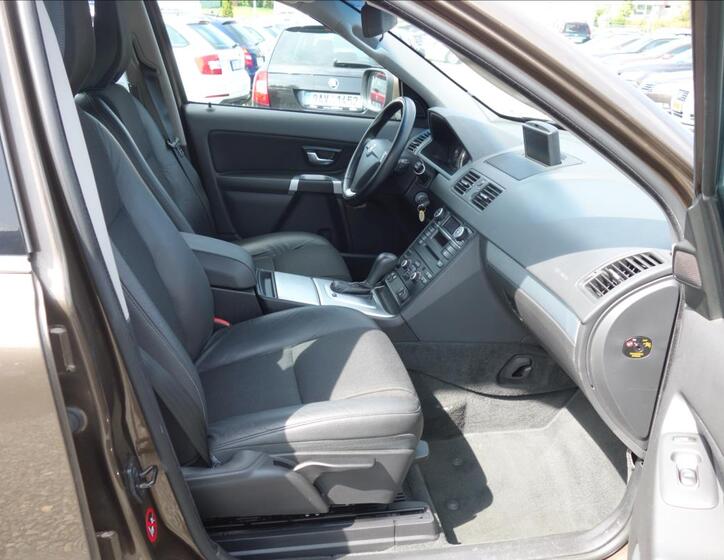 Volvo XC90 11
