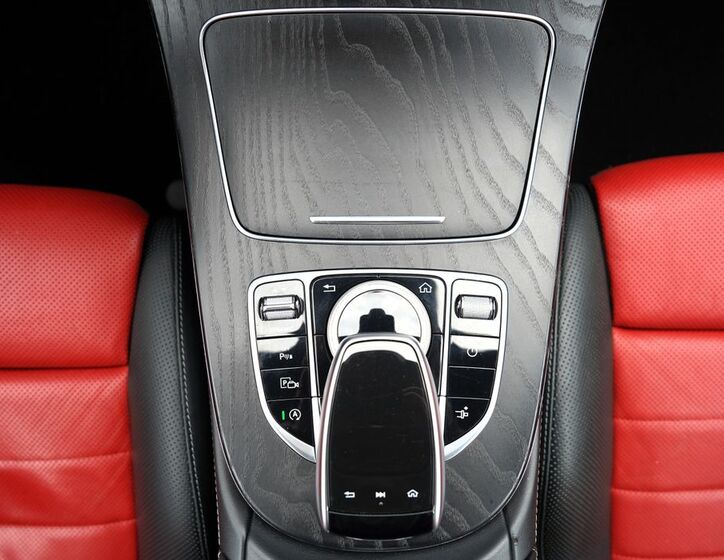 Mercedes-Benz Třídy E 32
