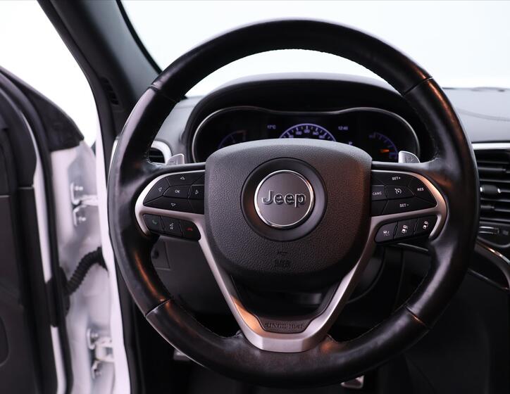 Jeep Grand Cherokee 16