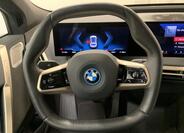 BMW iX 8