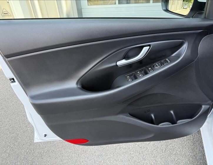 Hyundai i30 9