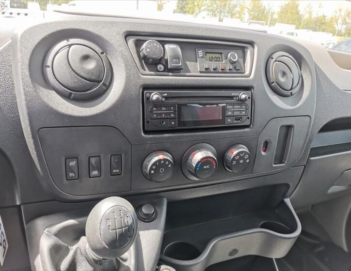 Renault Master 9