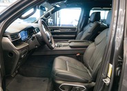 Jeep Wagoneer 16