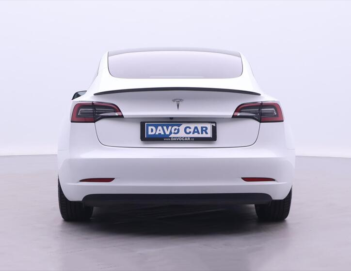 Tesla Model 3 6
