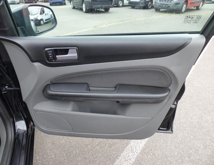 Ford Focus 34
