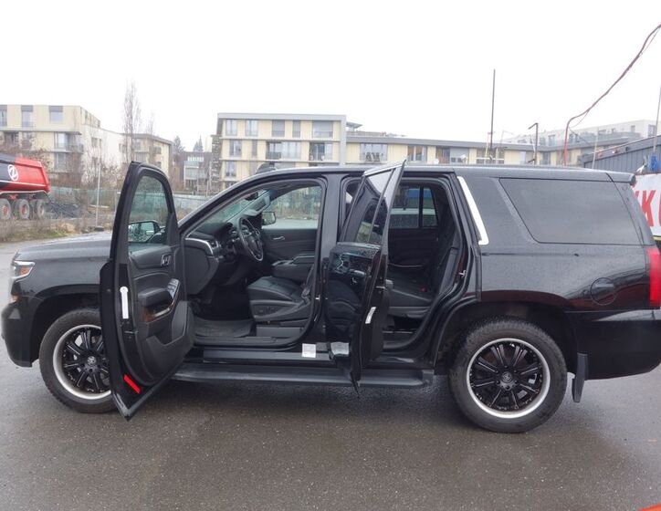 Chevrolet Tahoe 13