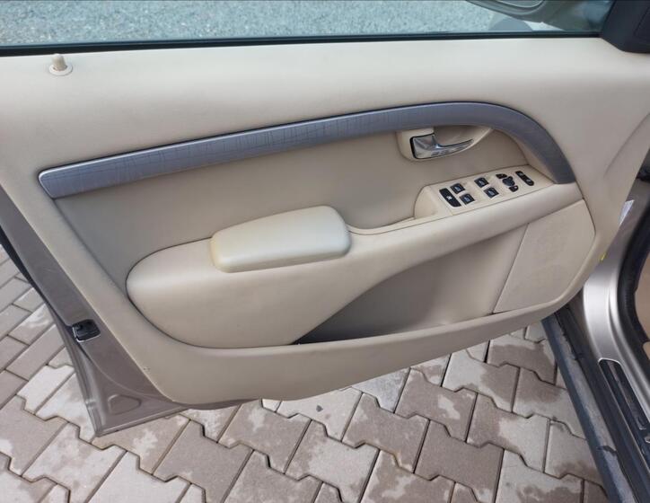 Volvo XC70 23