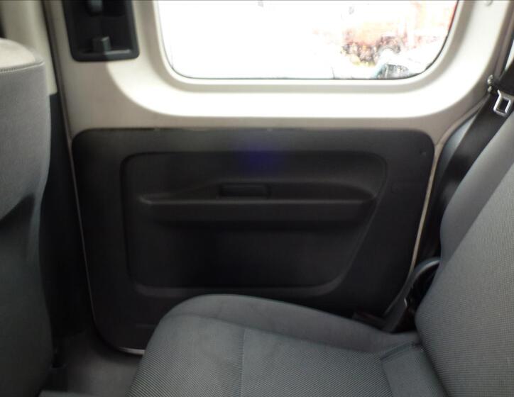 Volkswagen Caddy 13