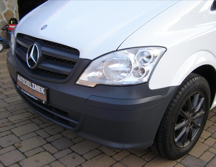 Mercedes-Benz Vito 10