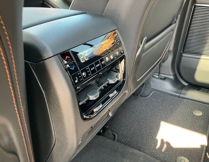 Jeep Grand Cherokee 37