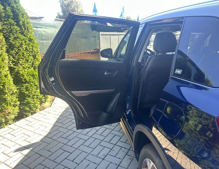 Suzuki Vitara 23