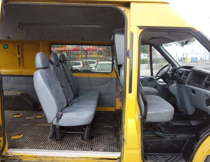 Ford Transit 16