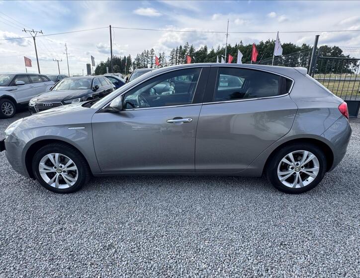 Alfa Romeo Giulietta 4
