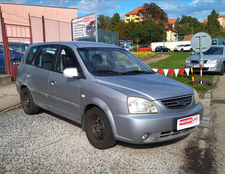 KIA Carens 3