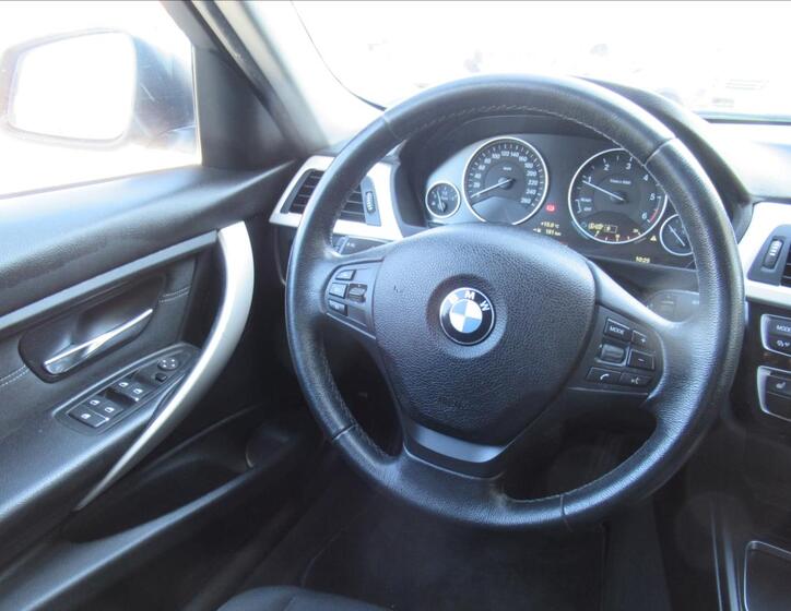 BMW Řada 3 13