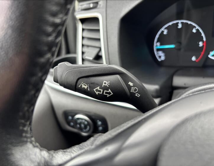 Ford Tourneo Custom 33