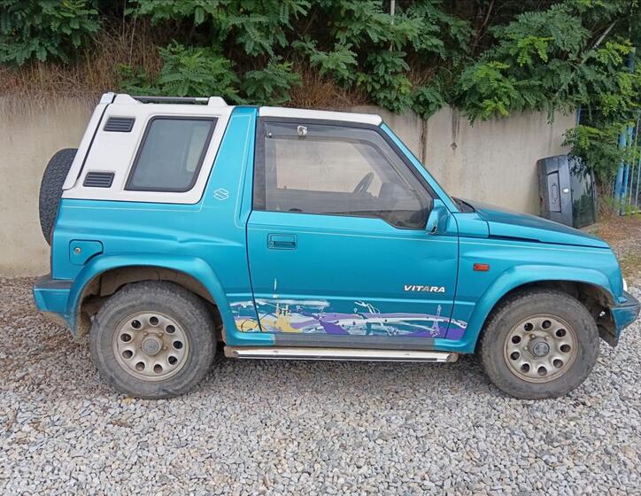 Suzuki Vitara 12