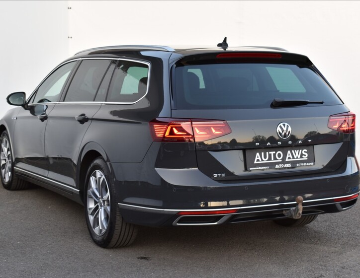 Volkswagen Passat 9
