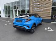 Toyota C-HR 2