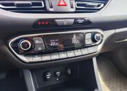 Hyundai i30 22