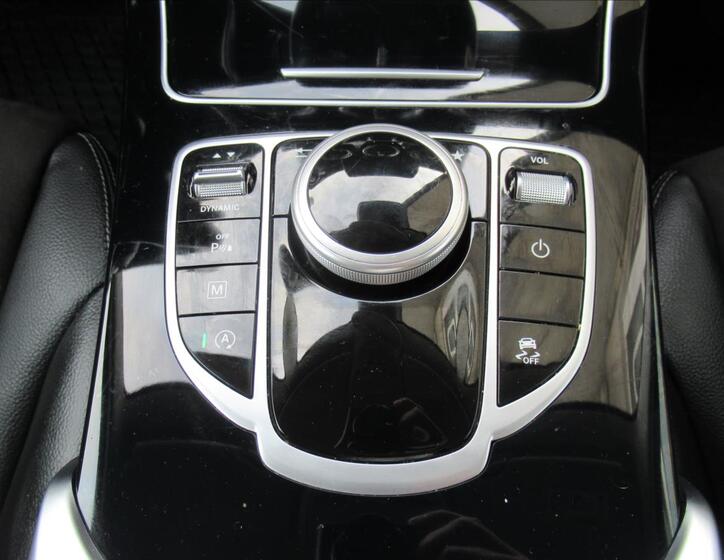 Mercedes-Benz GLC 11