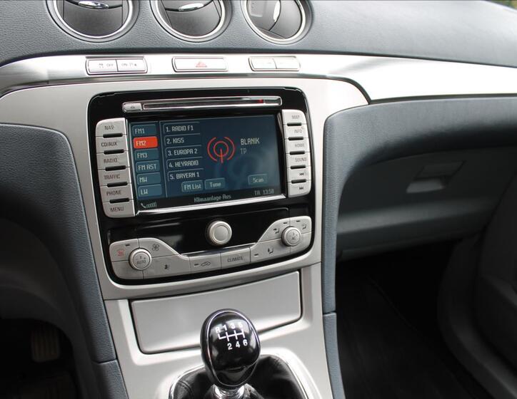 Ford S-MAX 11