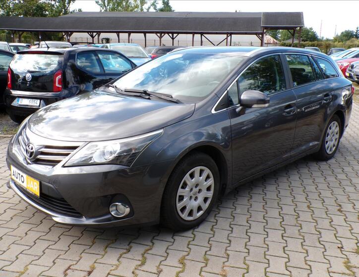 Toyota Avensis 3
