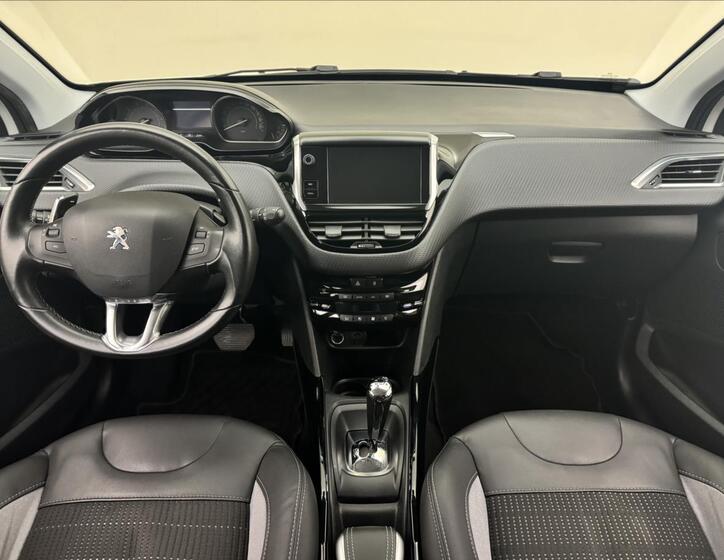 Peugeot 2008 7