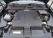 Audi Q8 10
