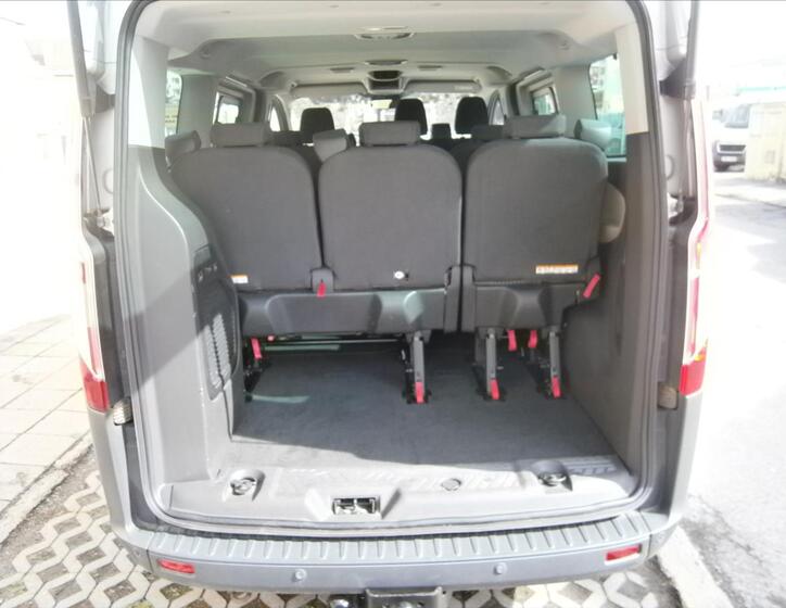 Ford Tourneo Custom 7