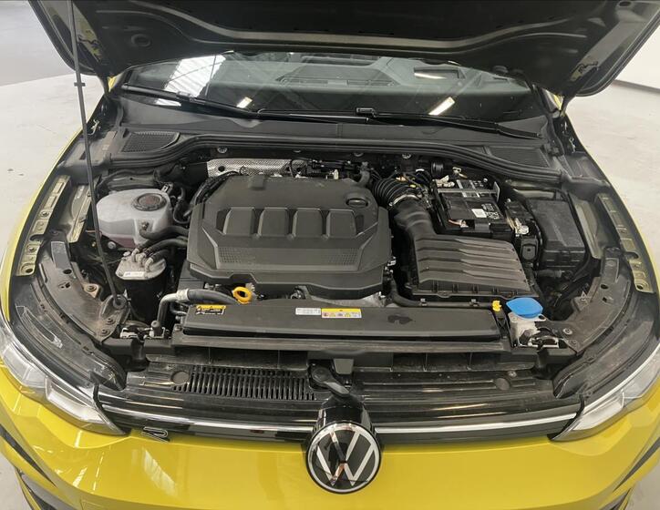 Volkswagen Golf 30