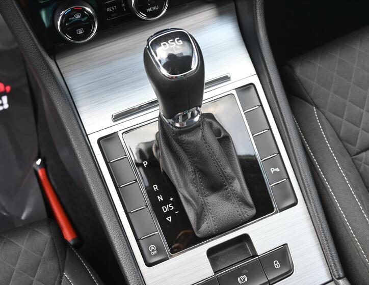 Škoda Superb 22