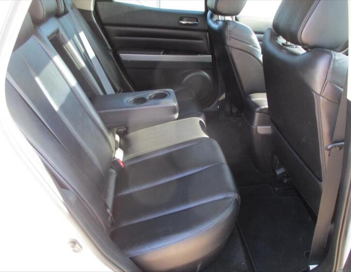 Mazda CX-7 11
