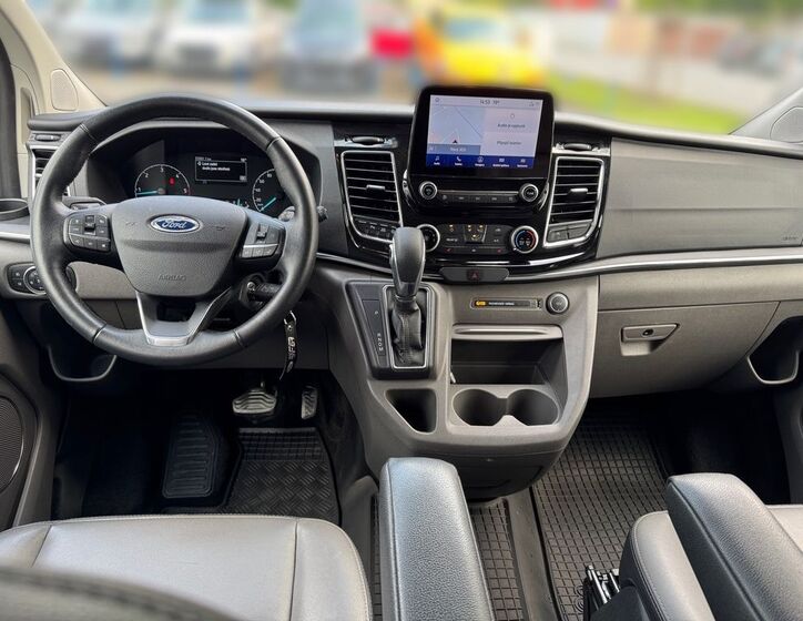 Ford Tourneo Custom 7