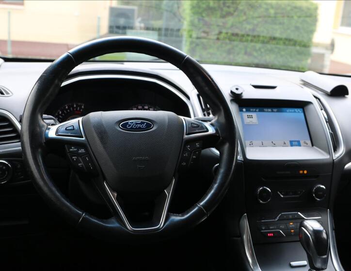 Ford Edge 19