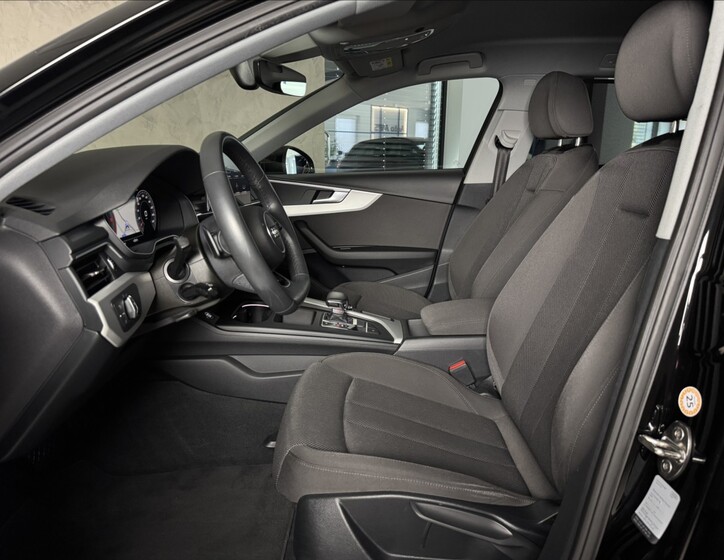 Audi A4 24