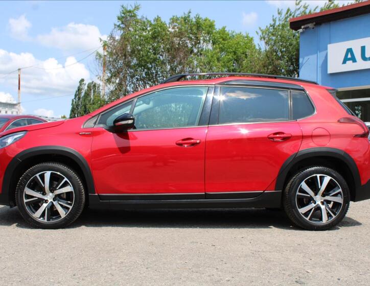 Peugeot 2008 8
