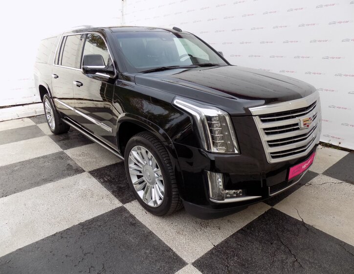 Cadillac Escalade 5