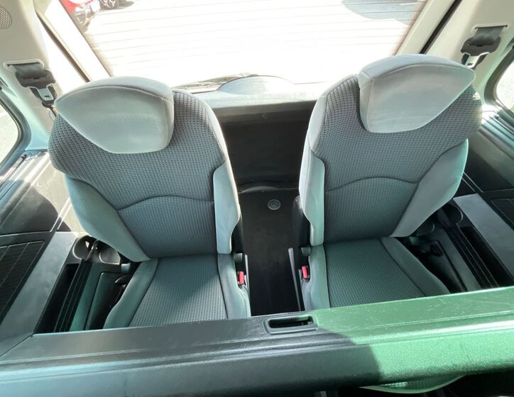 Peugeot 807 8