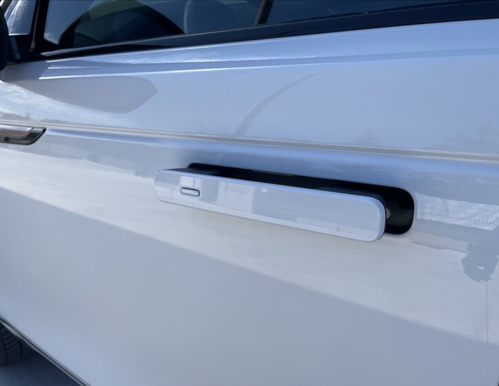 Land Rover Range Rover Velar 23