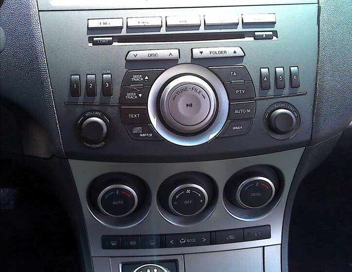 Mazda 3 15